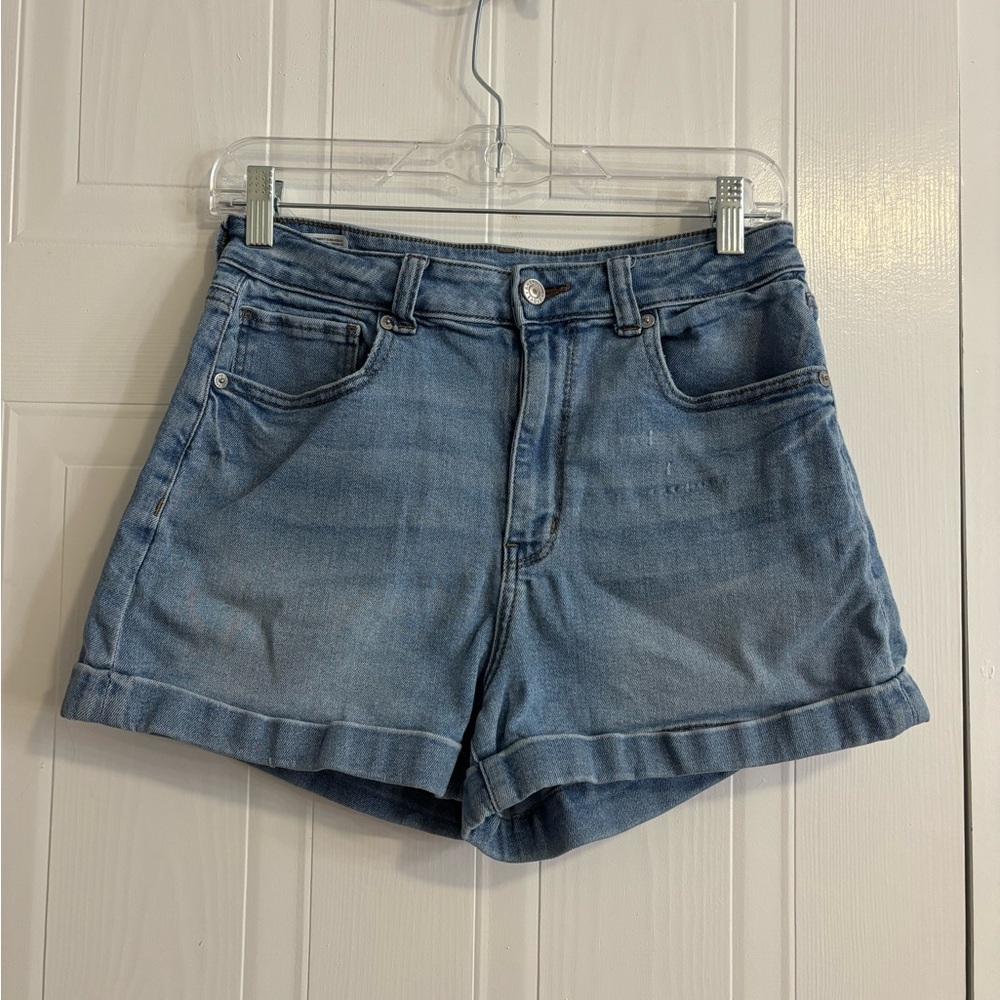 American Eagle Outfitters Light Wash Rolled-Hem Denim Shorts